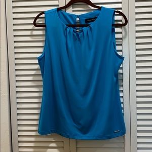 Ivanka Trump turquoise tank